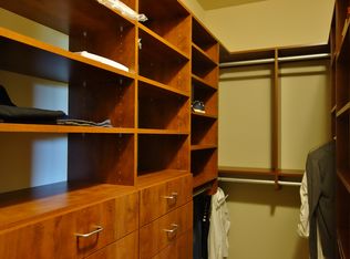 946 Brownstone Trce, Carmel, IN 46032