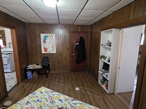 2nd image of 74 Wordsworth St