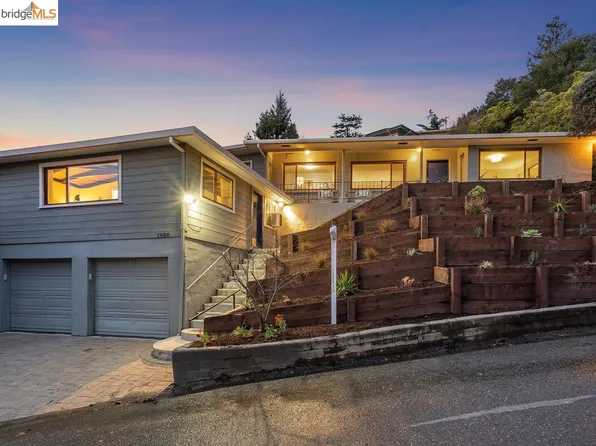 1900 Drake Dr, Oakland, CA 94611