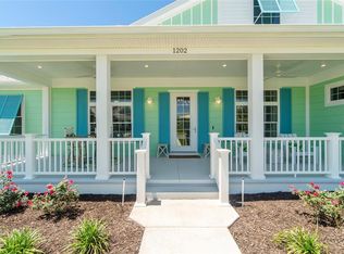 1202 Fiesta Key Cir, Lady Lake, FL 32159