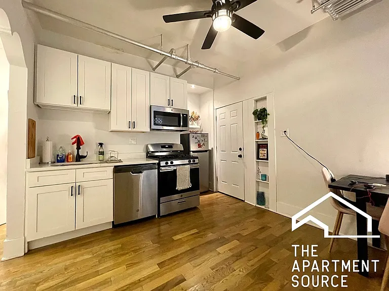 2253 N Spaulding Ave #G — Photo 7