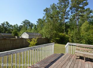209 Londonberry Ln, Jacksonville, NC 28540