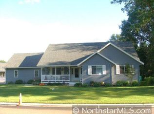 1205 Parkview Dr SW, Little Falls, MN 56345