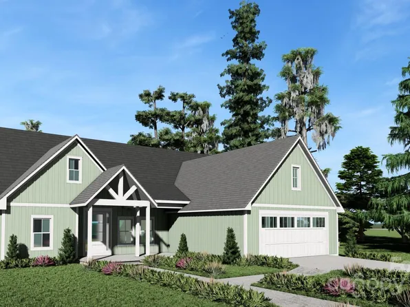 62 Haywood Crossing Dr, Hendersonville, NC 28791