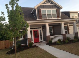 805 Chancery Ln, Cave Springs, AR 72718