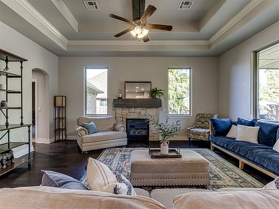 4th image of 4008 Wedgewood Creek Dr