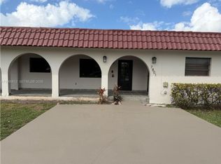 7801 SW 12th St, Miami, FL 33144
