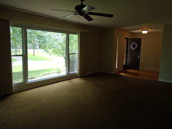 3rd image of 1110 North Dr