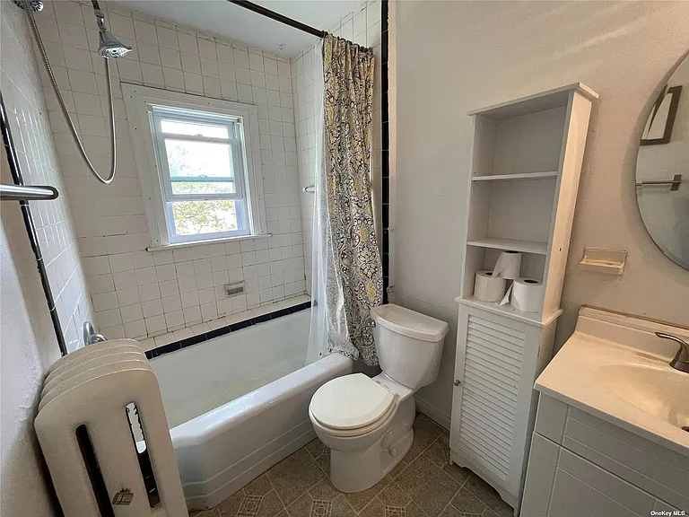 293 W Shore Rd #4 — Photo 4