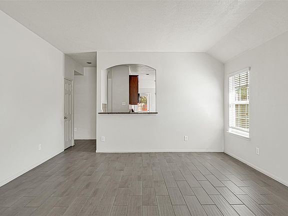 4th image of 12943 Palm Leaf Ct