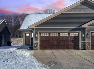 4813 Waylon St, Eau Claire, WI 54703