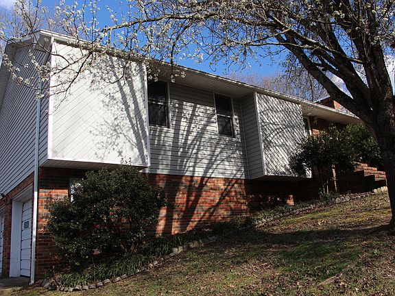 2nd image of 3625 Rustic Hills Dr