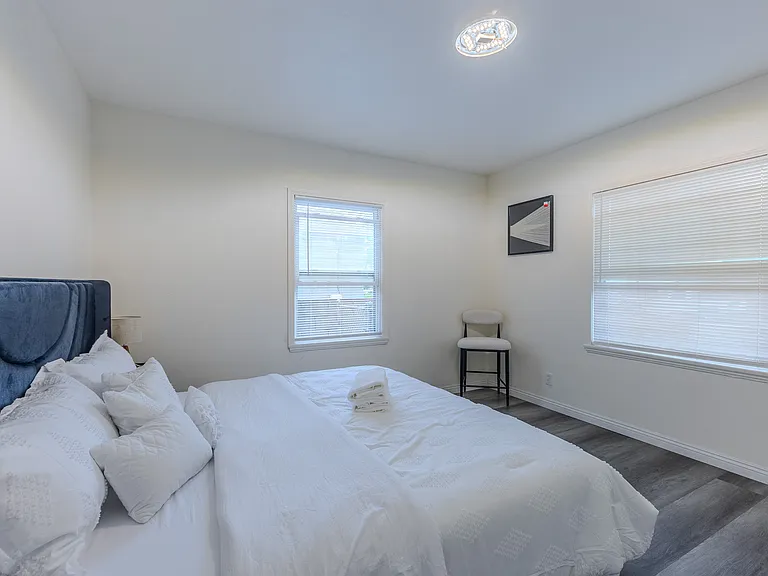 6252 Golden West Ave — Photo 30