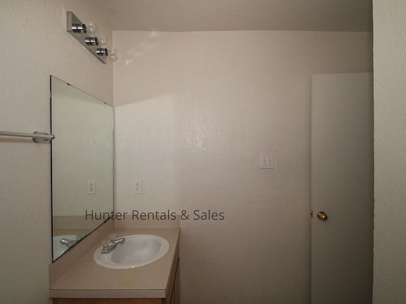 2nd image of 313-A S 42nd St