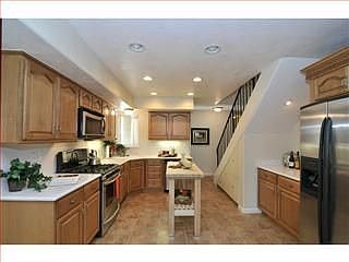 3rd image of 1151 Viscaino Ave