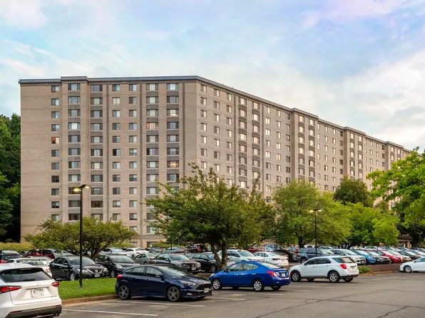 eaves Fairfax Towers