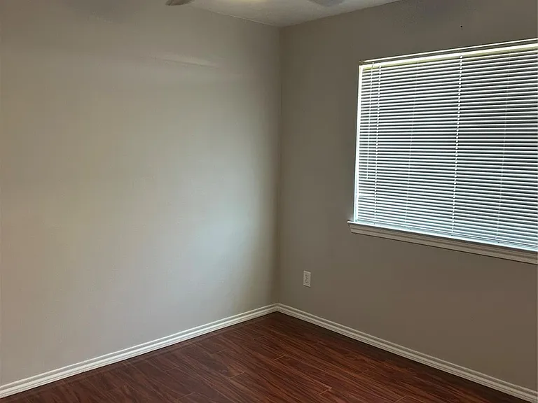 11010 View Pointe Ln — Photo 12