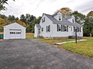 158 Oakham Rd, Barre, MA 01005