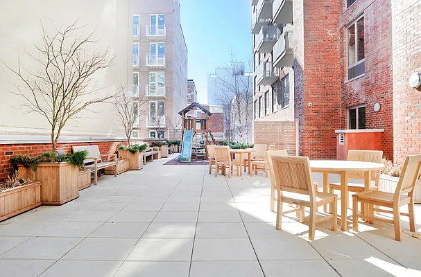 Sold by MNS | media 14