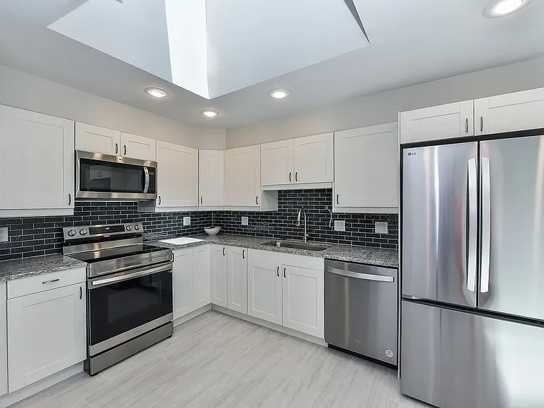 5S480 Campbell Dr — Photo 6