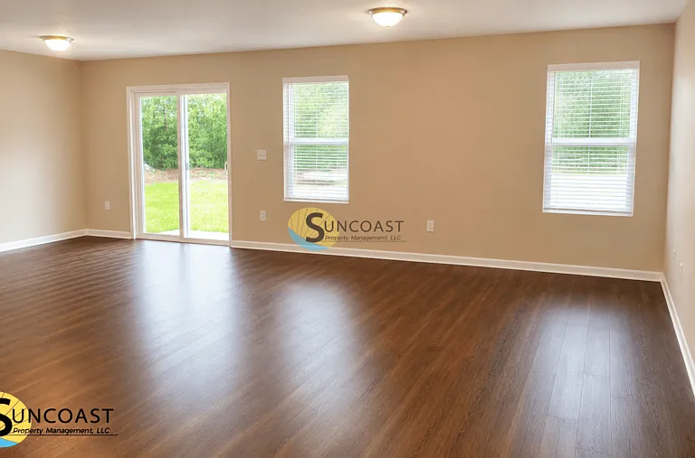8494 Seville Ave — Photo 5