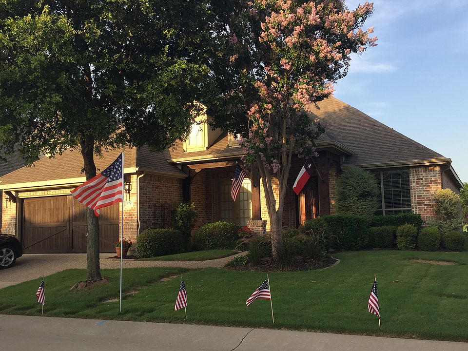 1st image of 376 Pine Valley Dr