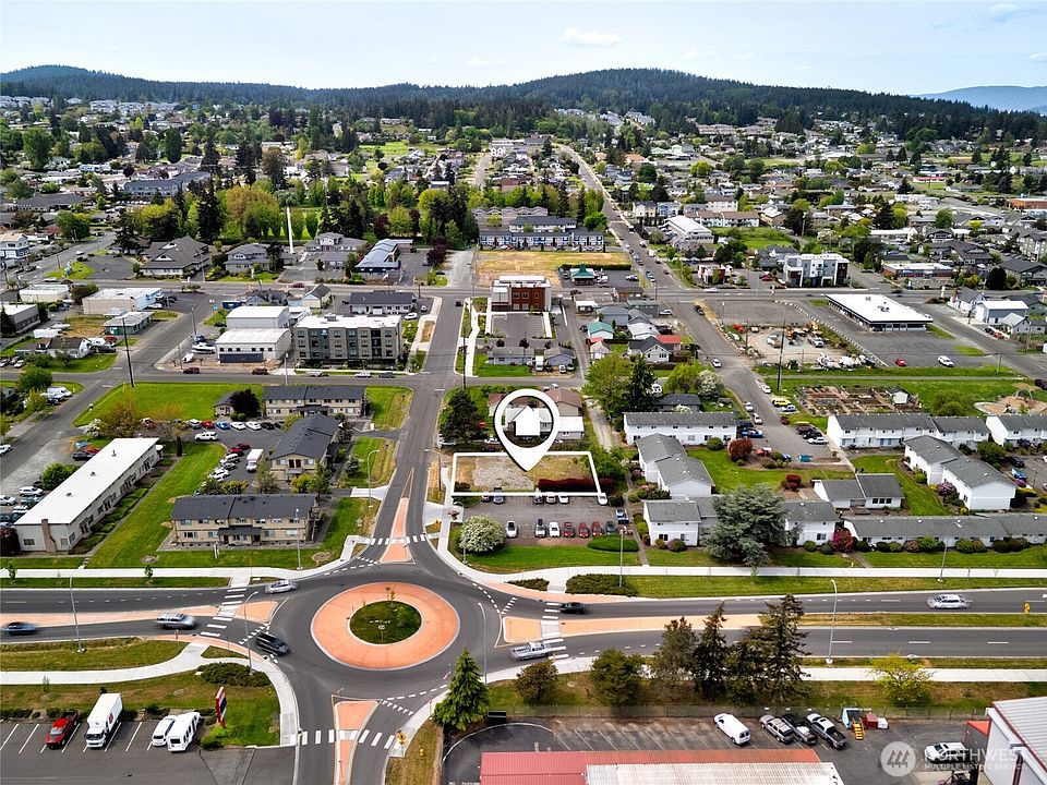 1st image of 810 30th Street