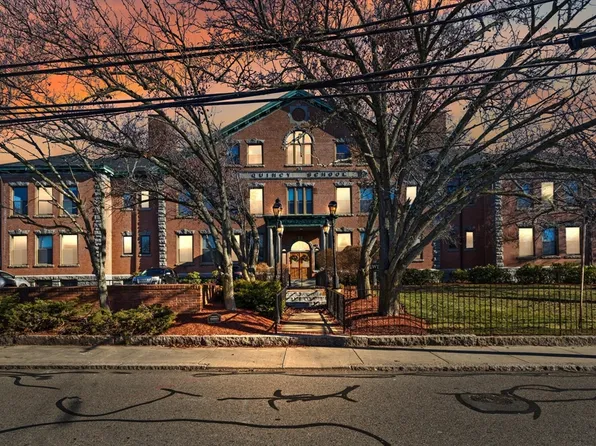 94 Newbury Ave APT 207, Quincy, MA 02171