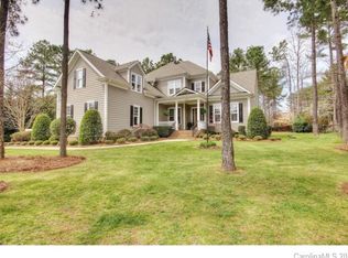 296 Bayberry Creek Cir, Mooresville, NC 28117