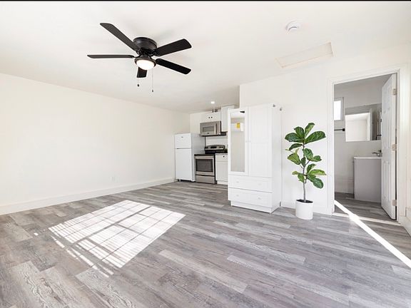 3rd image of 4344 Keeler Ave