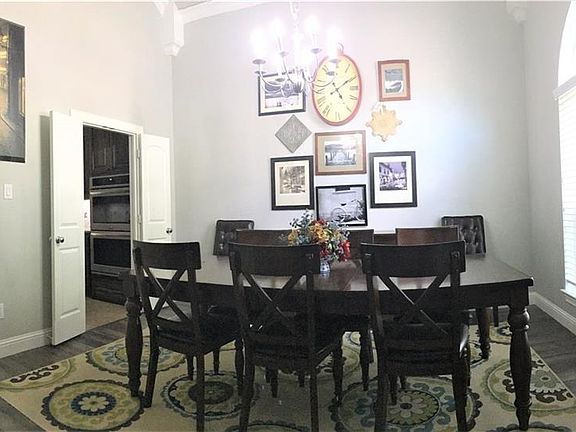 4th image of 12615 Waltham Dr