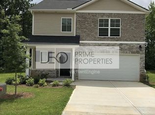 1155 Oak Hollow Ln, Hampton, GA 30228