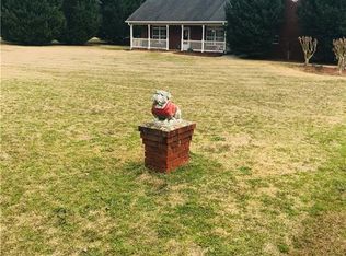 80 Ewing Dr, Social Circle, GA