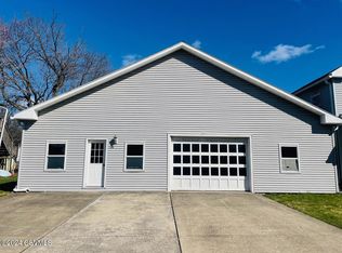 749 E Front St, Milton, PA 17847