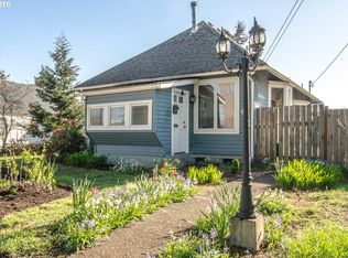 909 6th St, Springfield, OR 97477