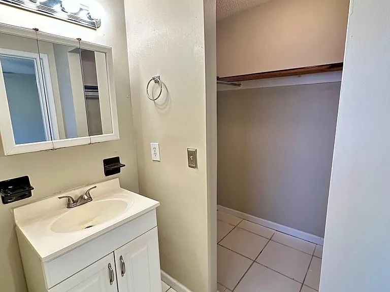 1791 Salem Ave — Photo 12