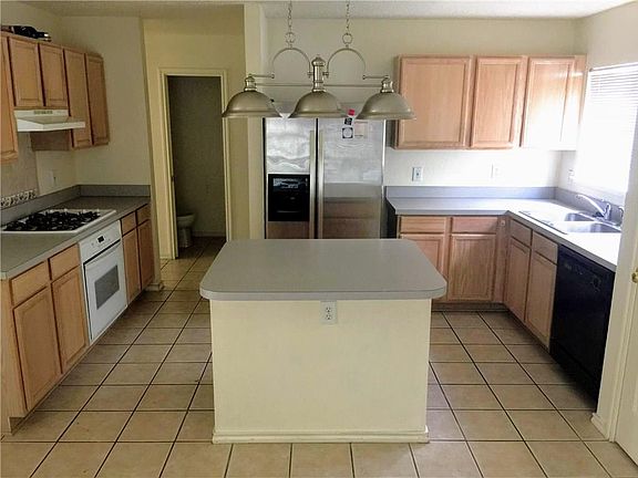 2nd image of 5264 Dillon Cir