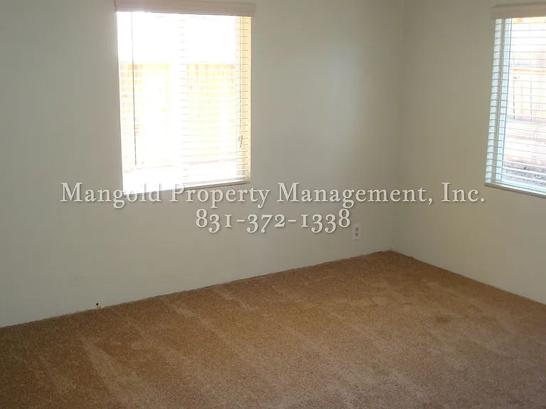 1256 Lowell St — Photo 6