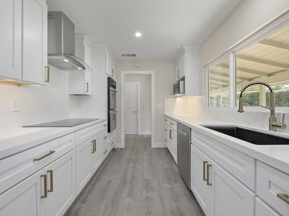 483 Santa Barbara Dr