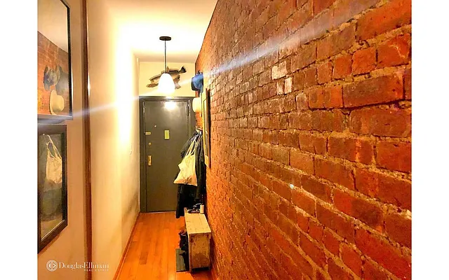 Rented by Douglas Elliman | media 33