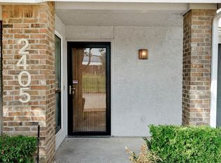 17490 Meandering Way APT 2405, Dallas, TX 75252