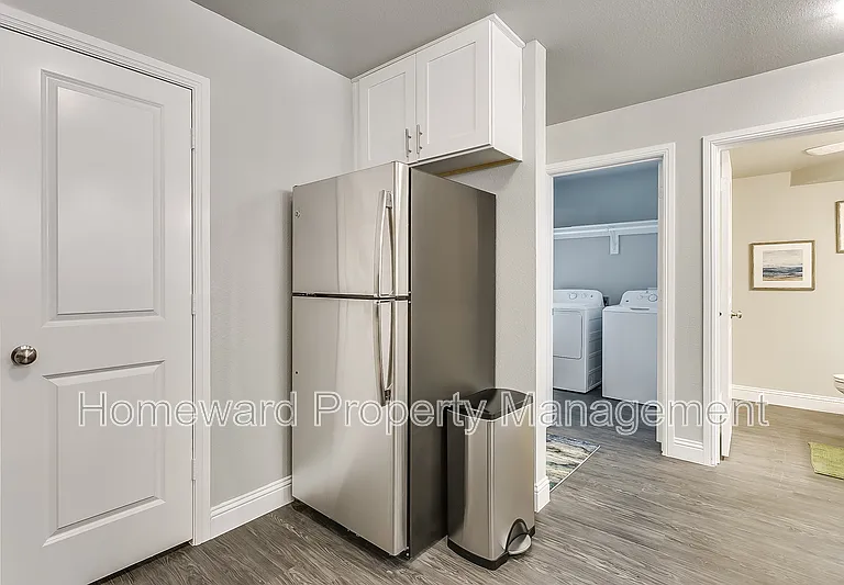 4009 Sheraton Rd — Photo 8