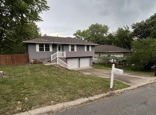 503 Applewood Rd, Warrensburg, MO 64093