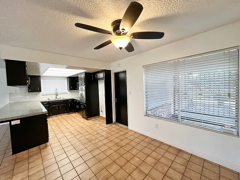 9420 Max Dr — Photo 6