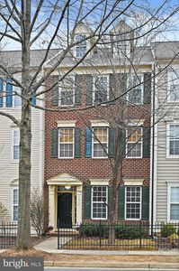 20330 Bowfonds St, Ashburn, VA, 20147
