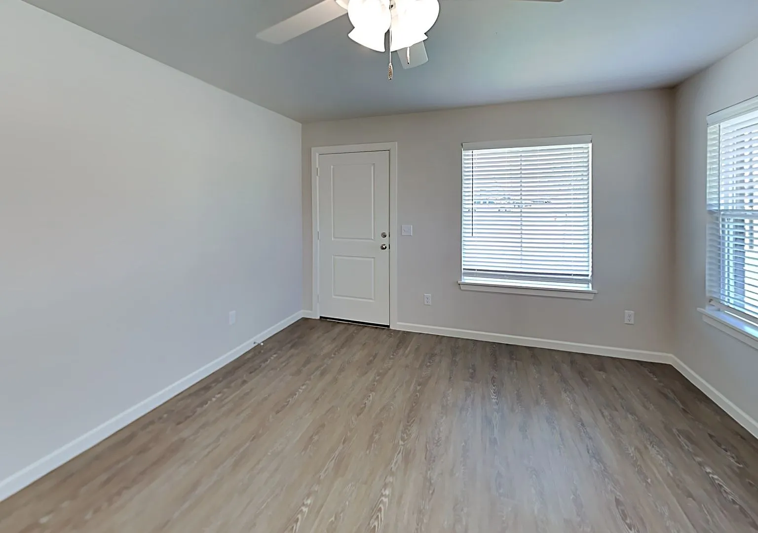 2 Bedroom 2 Bathroom 1 Car Garage Duplex Close to Broadway Extension, a short distance from Edmon... — Photo 4