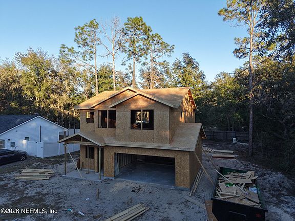 2nd image of 228 DAWN Avenue