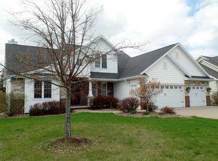 W5959 Sweet Clover Dr, APPLETON, WI 54915