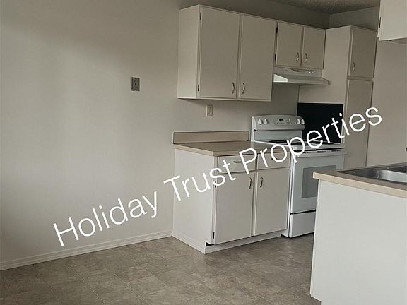 3rd image of 17-422 E Bay Dr NE #17