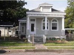 1035 Monroe St, Gretna, LA 70053
